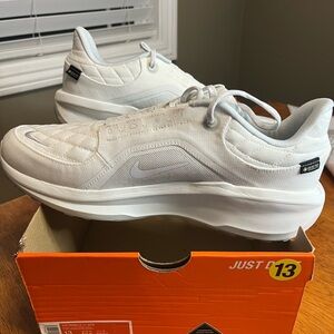 Nike Men’s White Athletic Golf-Inspired Sneakers